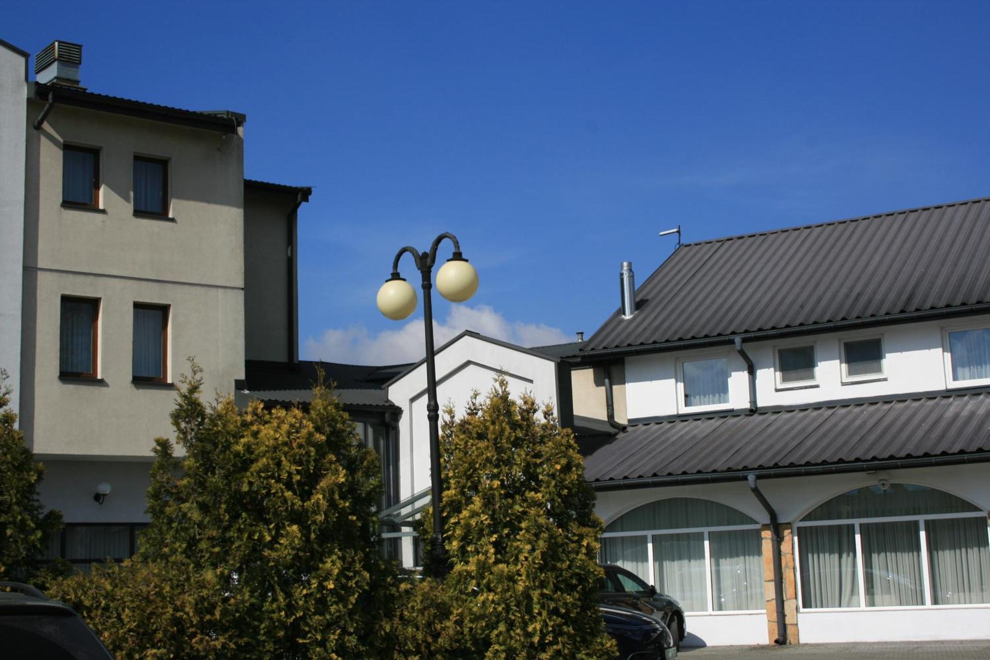 Hotel Junior 2 Krakow Exterior photo